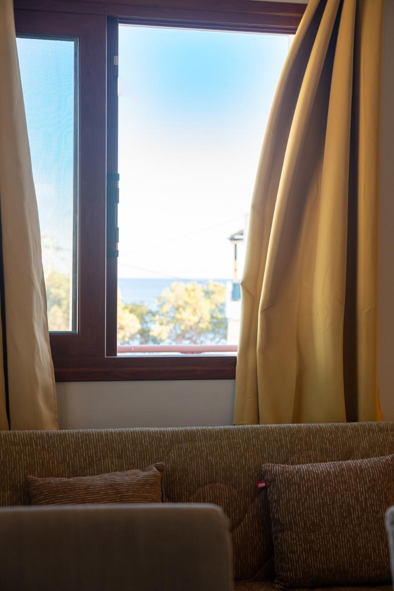 Stratos By Mroom Apartments Makriyialos Bagian luar foto