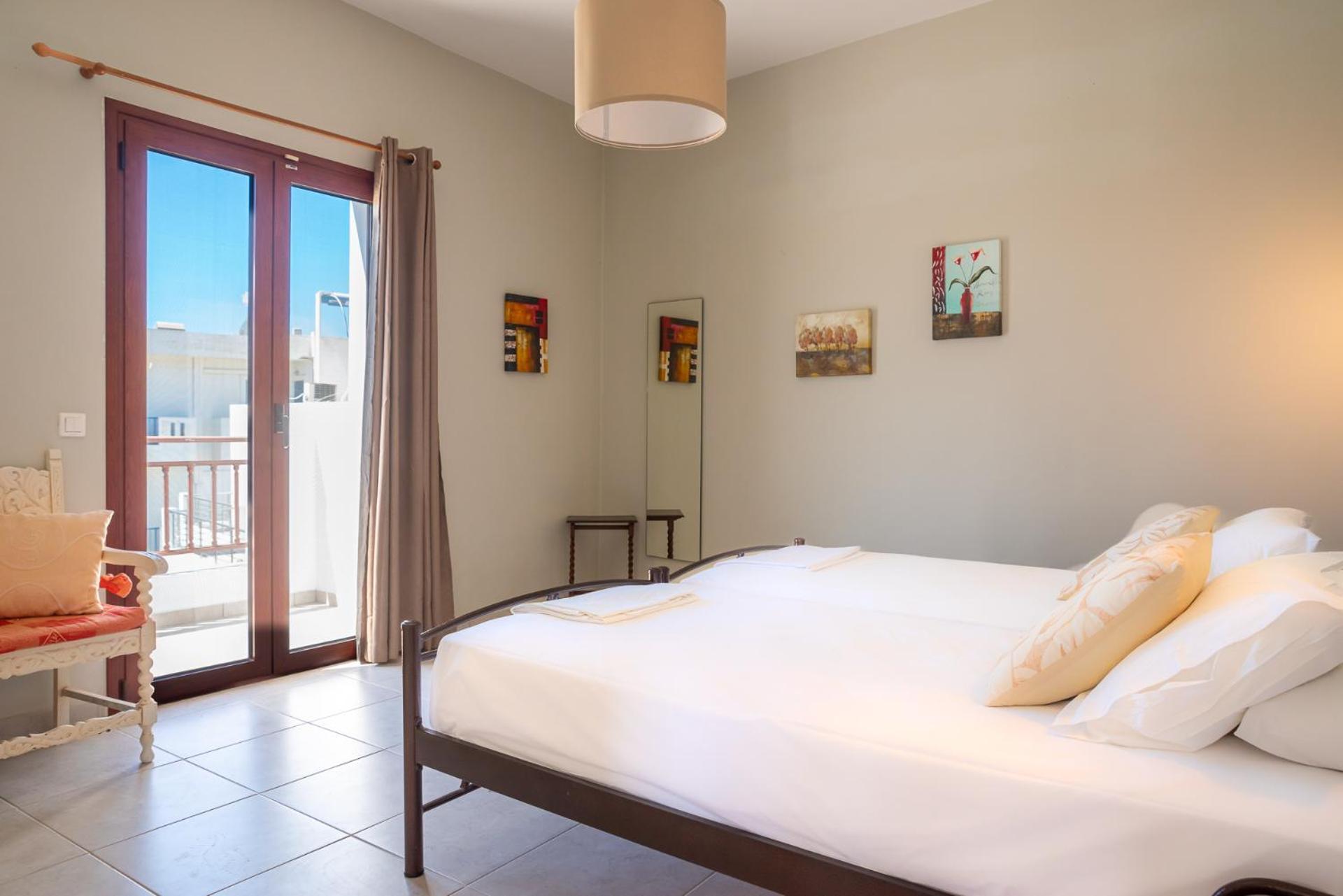 Stratos By Mroom Apartments Makriyialos Bagian luar foto